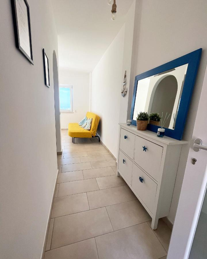 Still House * San Nicola Arcella